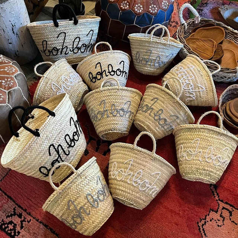 Chic Personalized Straw Bags: Elevate Special Moments!